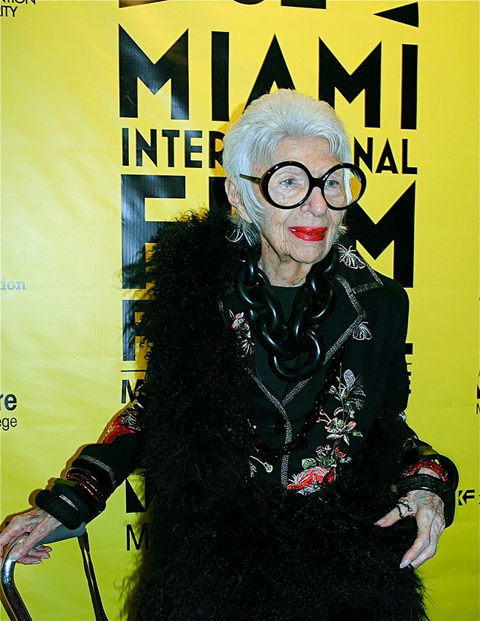 Iris Apfel nel 2015 al Miami International Film Festival